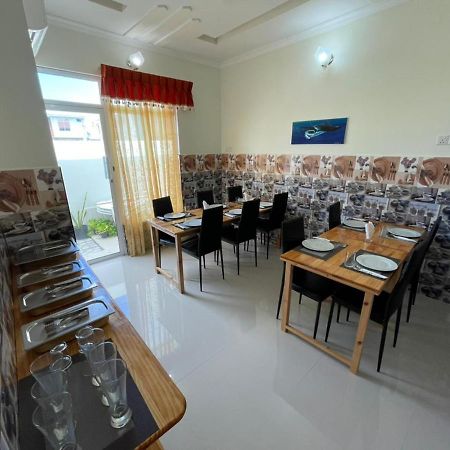 Ocean Waves Inn Gaafaru Ngoại thất bức ảnh