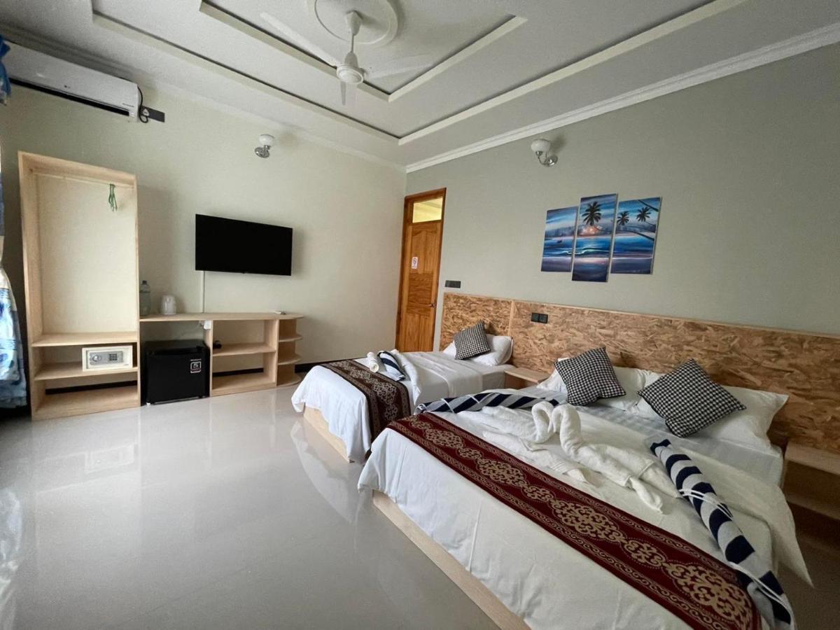 Ocean Waves Inn Gaafaru Ngoại thất bức ảnh